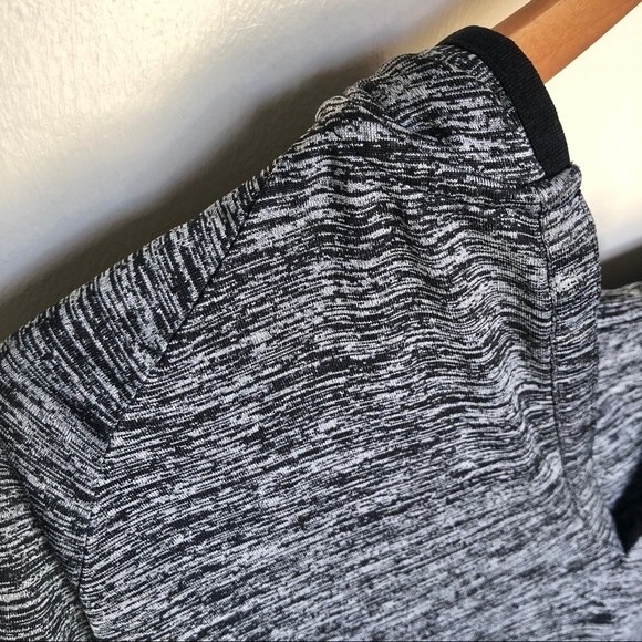 Under Armour Grey Tech Hoodie Size Medium - Picture 7 of 14